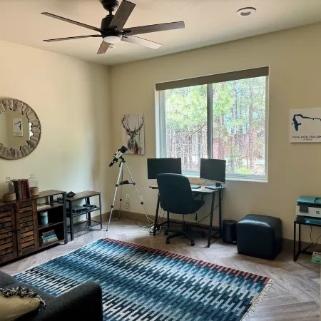 New Beautiful Cabin Located in Quiet Torreon Cul-De-Sac