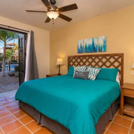 Loreto Bay Poolside Living, Steps from the Beach and Restaurants