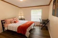 Quiet country living in a newly remodeled mobile home on 1.5 acres - 7 mi to MSU