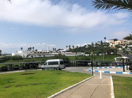 Spacious apartment overlooking Cabonegro beach in northern Morocco