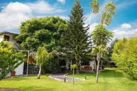 Villa Bossano - Familias y Amigos Hotels near Parque Sebastián Acosta "Parque la Basílica"
