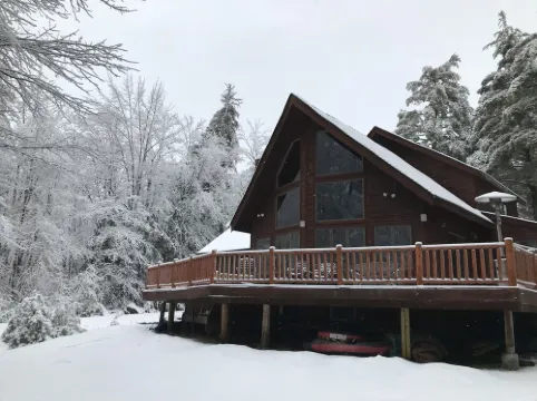 Great Adirondacks  retreat with five bedroomsHot tub,pool table.large open space