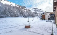 Cosy apartment in the heart of the mountains, a stone's throw from the chairlift. 4 CH. All comfort