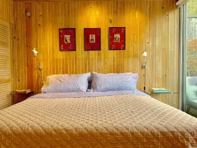 Fire Island-pines-historic House-heated Pool AND HOT TUB Hotels near Cupsogue Beach County Park