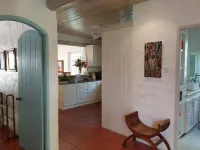 Large Secure 2 Bedroom Apartment with large pool steps to Mullins Beach