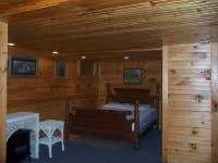 Cozy Cabin on Loon Lake