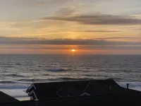 Large family-friendly home; Walk to Bella Beach; Ocean View; Hot Tub