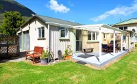 Okiwi Bay Cosy Cottage Hotels in 
