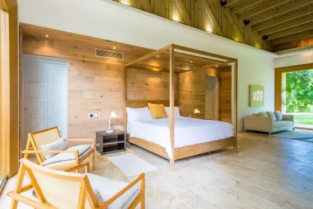 Beautiful Casa Campo Italian designed luxurious 6 bedroom villa & golf/sea views