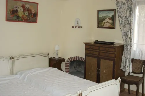 Charming house with swimming pool and near the beach, promo September - October