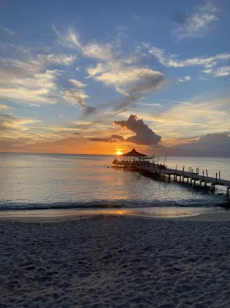 Beautiful apartment with private beach
