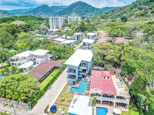 Brand New Luxury Spacious 12 Bedroom Ocean Front Luxury Villa South Jaco.