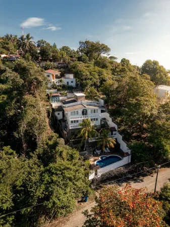 Tropical House - Surf City (15min) Отели в г. Atami