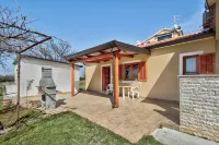 MIMA house with apartments  / Mima APARTMENT2