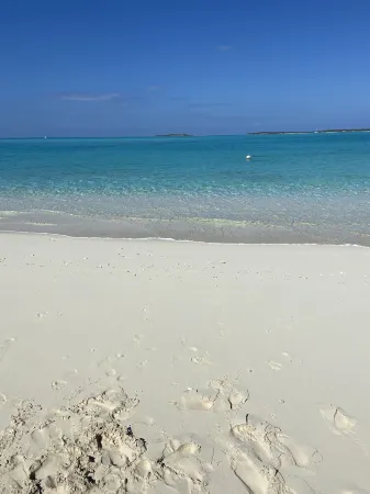 Private Villa,  2 minutes from the beach, 4 minutes to Georgetown