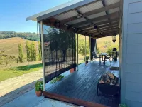 Native Valley Cottage is a peaceful, tranquil hideaway in the Tumbarumba area. Hotels in Holbrook