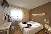 Logis Hôtel de la Bruyere Hotels in Pouzauges