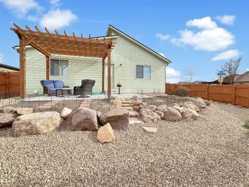Bark And Bike Abode 3 Bedroom Home Hotels in Fruita