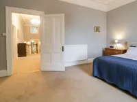 Holcombe House