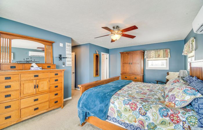 ‘The Gathering Place’: Rushville Home w/ Hot Tub