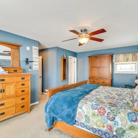 ‘The Gathering Place’: Rushville Home w/ Hot Tub