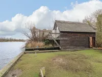Cygnus Boathouse Hotels in Neatishead