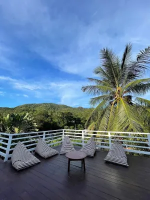 Gee Resort Hotels in Chalok Baan Kao