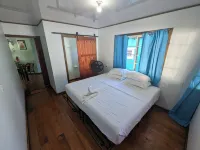CobiaBeach.com Hotels in Dangriga