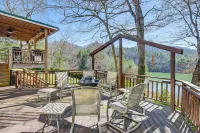 Lakefront Cabin Retreat w/ Dock in Robbinsville! - 3-Star