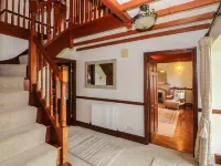 CAE Glas Hotel a Trewalchmai