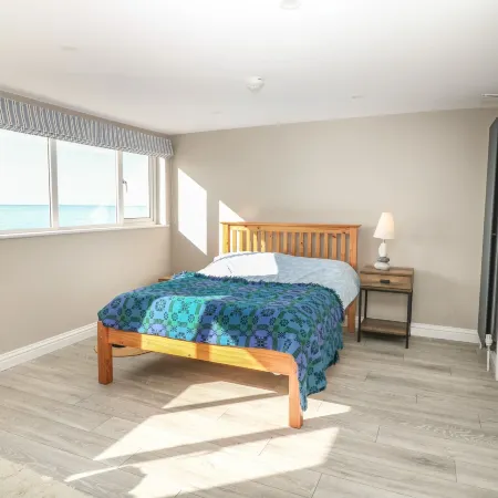 11 Marine Terrace