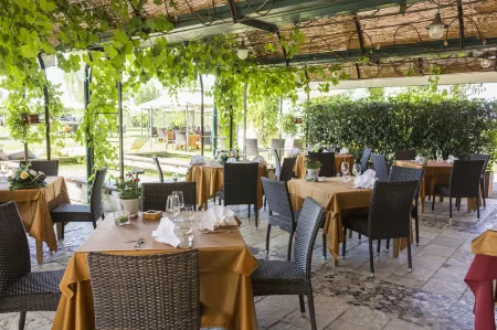 Borgo Ronchetto Отели в г. Сальгареда