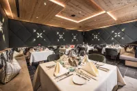 Galtenberg Family & Wellness Resort - breakfast