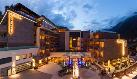 Hotel Bergland Отели в г. Zwieselstein