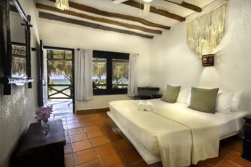 Beachfront Hotel la Palapa - Adults Only