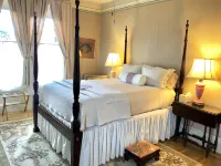 Camellia Inn - balcony