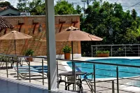 Amazilia Hotel Campestre Ubicado en Cerritos Cerca a Ukumari - piscina