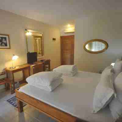 El Vino Hotel & Suites Rooms