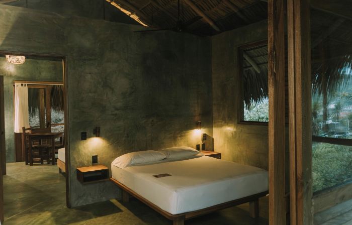 Cocos Hotel