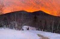Ski in and Out! Black Mountain Resort Townhome - WiFi