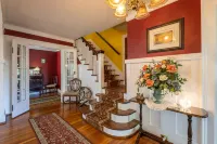 Chestnut Inn - Homestays
