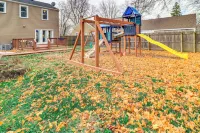 Walk to Adrian College: Family Home in Michigan