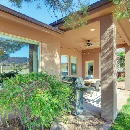 Zion Area Home w/ Scenic Views & Private Hot Tub!