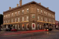 Baldachin Inn Hôtels à : Kemptville