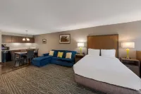 Comfort Inn & Suites Tipp City Dayton North I-75 Hotels in West Milton