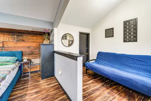 Mtn-View Gem w/ Deck & Hot Tub in Tannersville - موقف سيارات