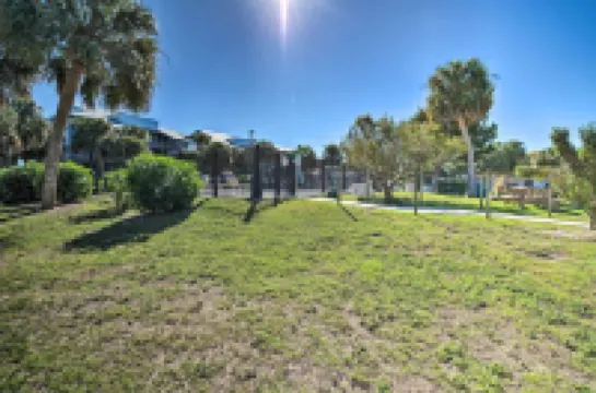 Walkable Beachfront Retreat on Cedar Key!