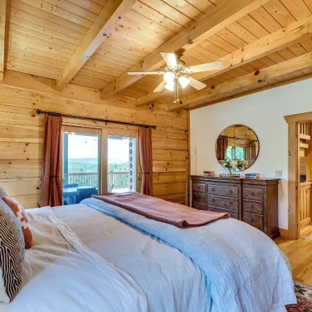 Hot Tub, Game Room! Group-Friendly Nebo Cabin