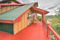 Mountain View Escape - 1 Mile to White River! - Homestays