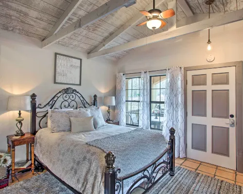 Blue Jay Cottage - Pittsburg Studio on Winery! Hotels in Camp County
